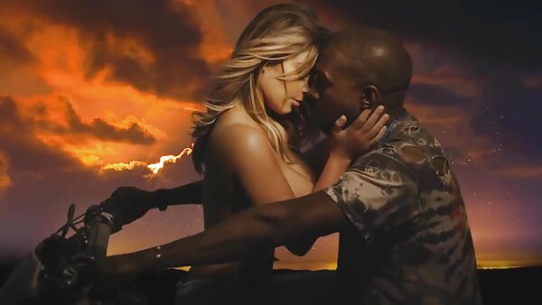 ماندينغو الملاعين فاتنة سمراء الفاخرة في جوارب سكس اجنبي عربي مترجم دومينيكا فوكس