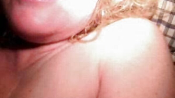 Juggy ورأس أحمر كبير القاع لورين سكس محارم اجنبي وعربي فيليبس تركب قضيبًا كبيرًا مثل الجنون