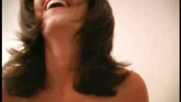 لطيفة حمراء الرأس هانا هايز يحصل على الفم افلام سكس اجنبي مترجمه جديده من الحيوانات المنوية بعد قصف كس