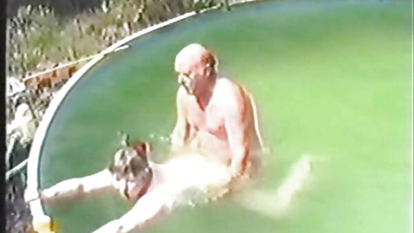 ومضات دغدغة سمراء فاتنة لها الثدي افلام سكس اجنبي مدبلج عربي في فيديو الاستمناء المنفرد حار