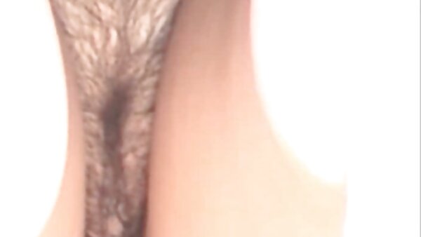 رجل عجوز يمارس الجنس مع فتاة مراهقة سكس مترجم اجنبى حلوة في غرفتها وهي تستمتع بذلك